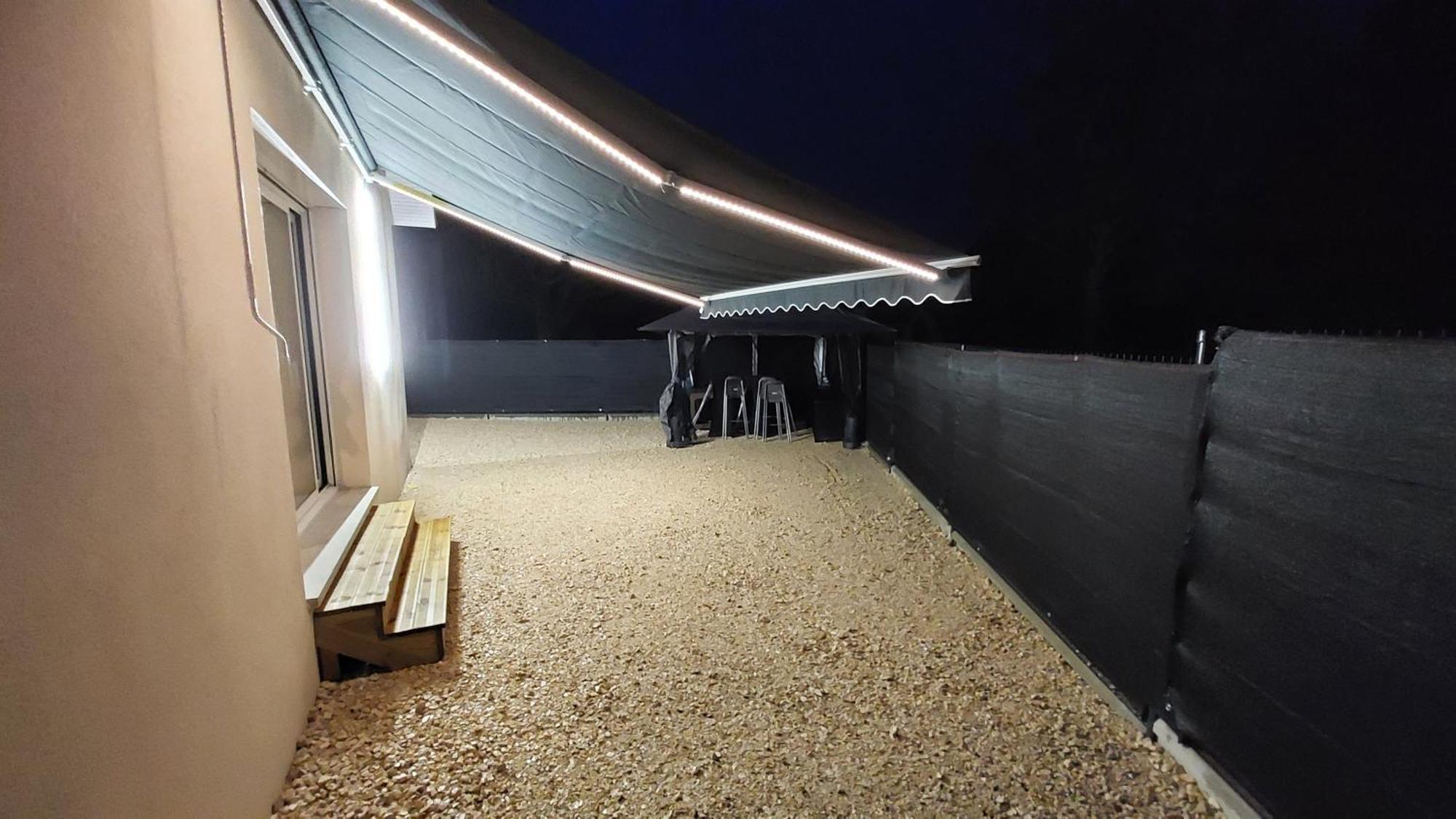 Maison Neuve Proche Station De Ski, 10 Couchages, Tout Confort Granieu Chambre photo